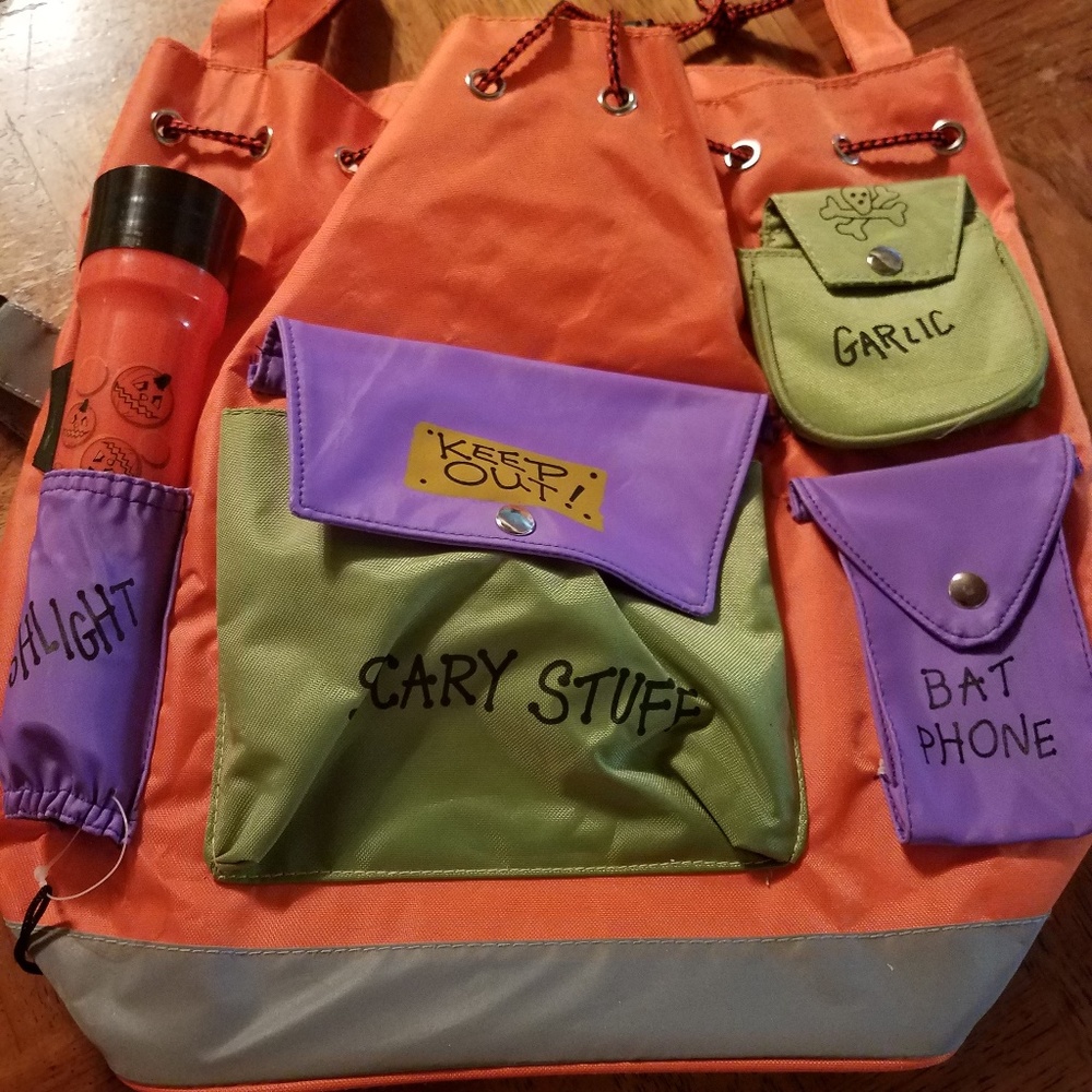 Halloween Backpack with flashlight - Picture 4 of 4